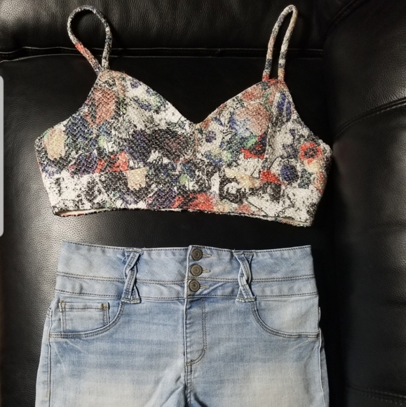 DRA Tetris Desi Crop Top. - Picture 3 of 8